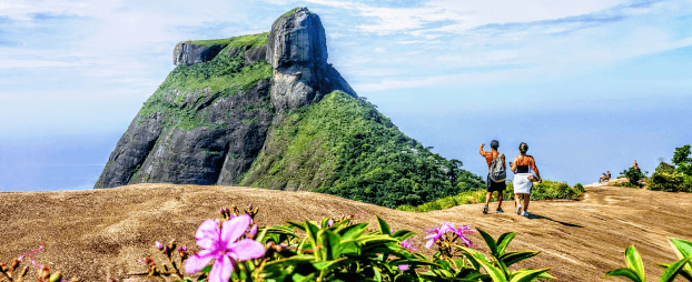 2 hikers at the top of Pedra Bonita Hill